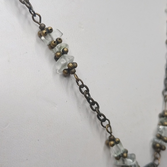 Crystal and abalone resin necklace pendant - Picture 3 of 5